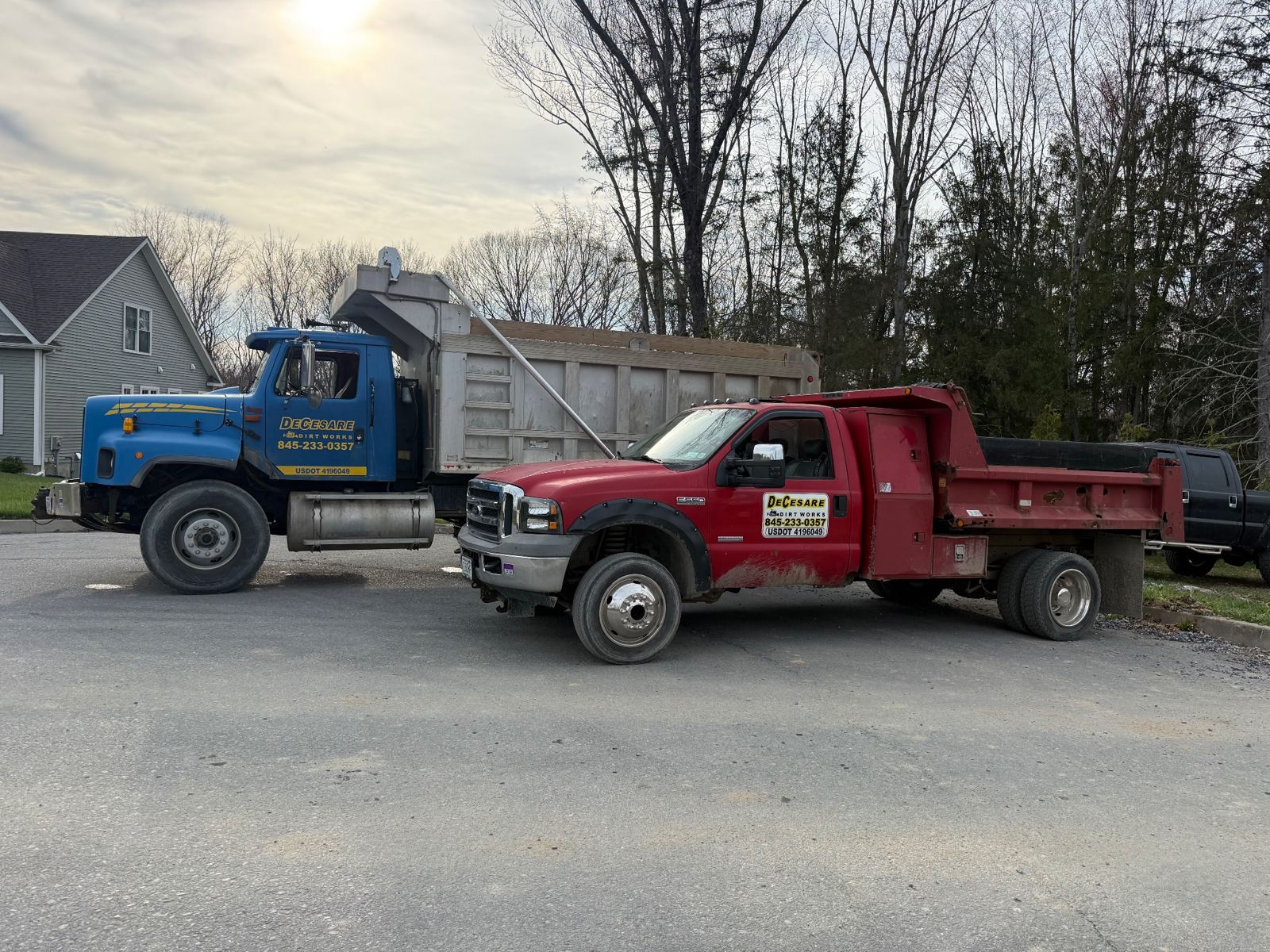 Excavator loading dump truck